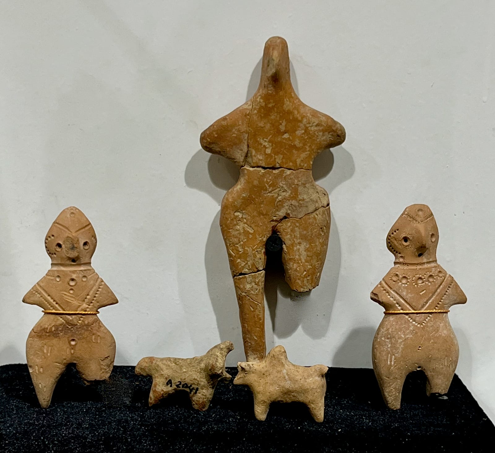 Figurines