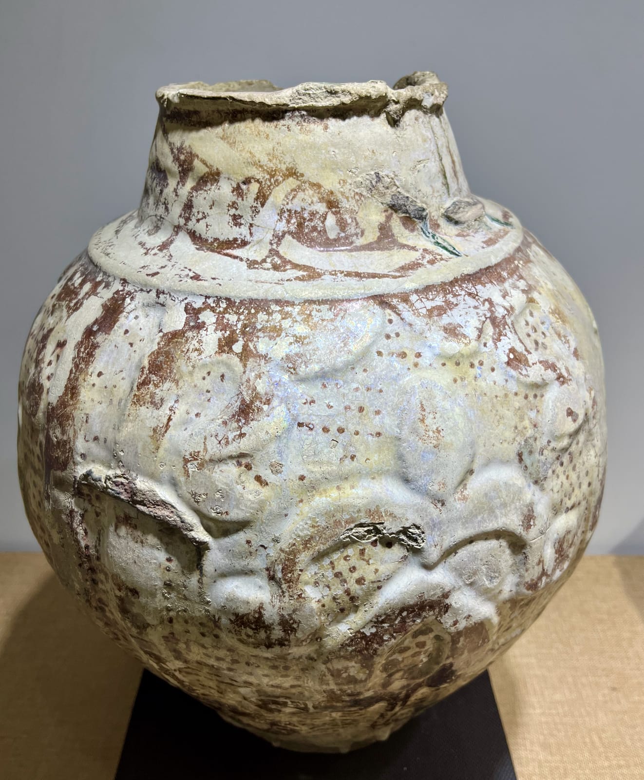 Glazed pottery