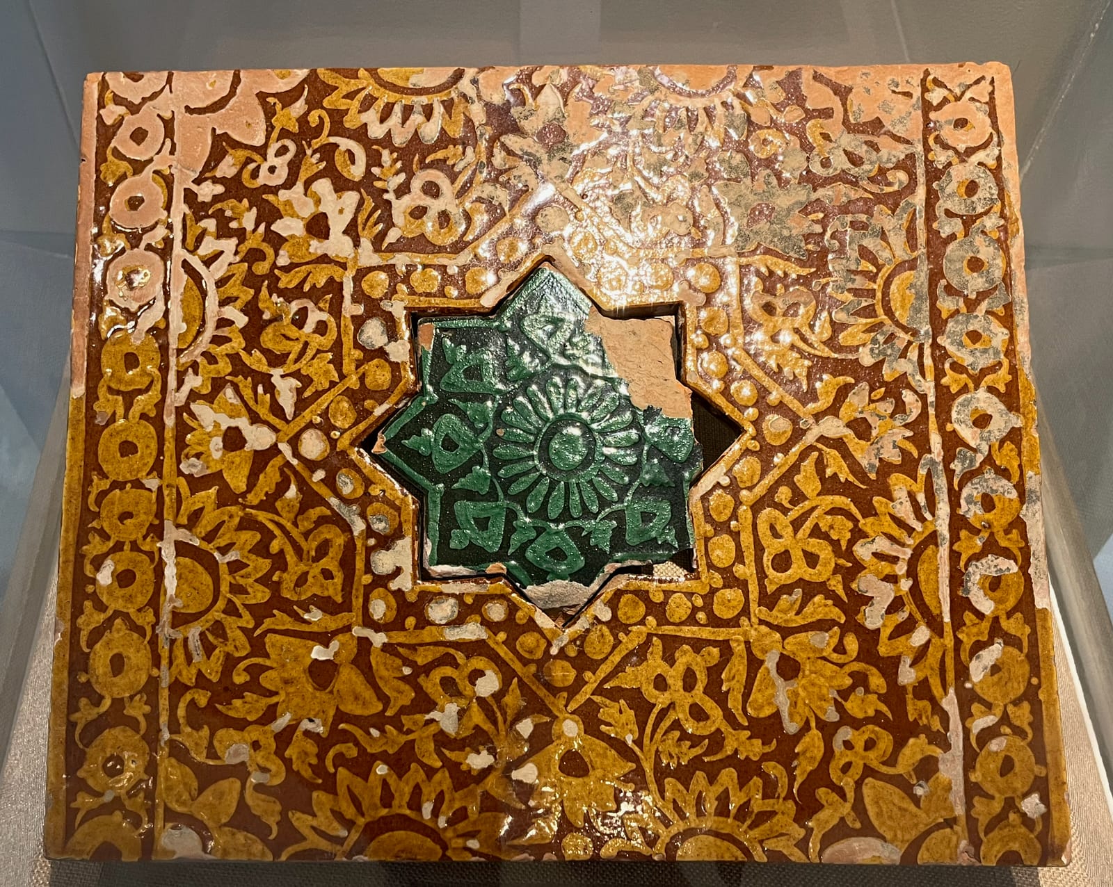 Glazed tile